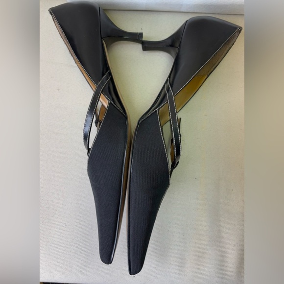 Tahari Black Pointed Toe T-Strap Kitten Heel Shoes Size 10 - Picture 7 of 11